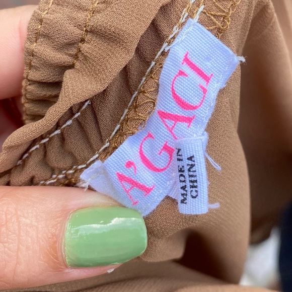 Chiffon goddess blouse with elastic neckline and embroidered floral details - Picture 5 of 5